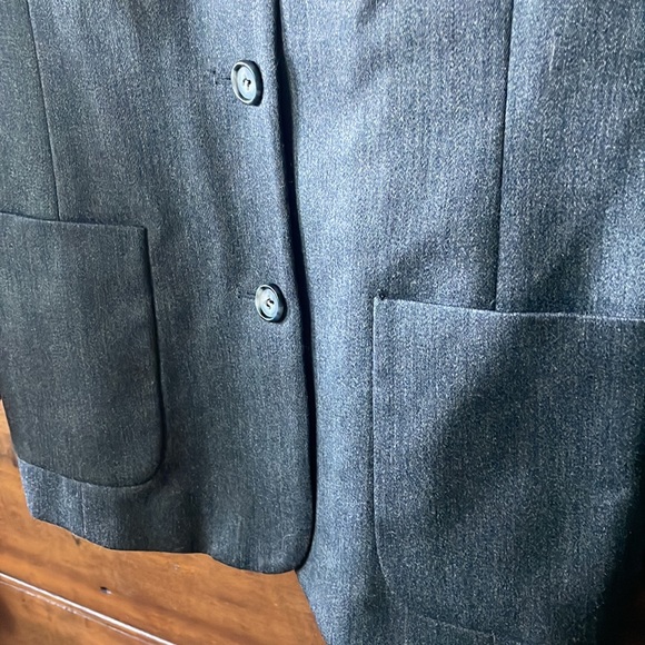 Liz Claiborne 3-button Blazer - Picture 5 of 10
